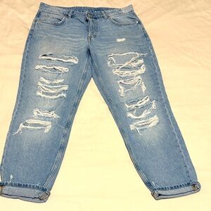 Distressed Light Blue Boyfriend Jeans